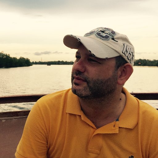 gdilieto's profile picture. Parlo di rado ma osservo molto. Lost in Asia.