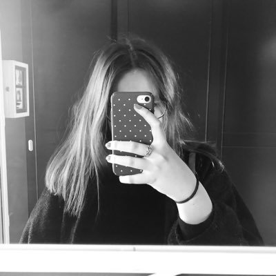 amxndinerey's profile picture. 