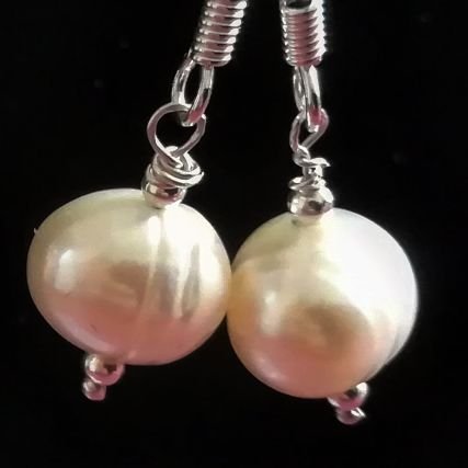 MetalClaySchool's profile picture. Business start up.  Rebuilding my jewellery business.  Be kind... You will have to answer to God. Help people less fortunate than yourself. Don't be greedy.