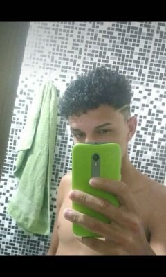 Quer me conhecer puxa assunto não veja fotos, conversa e sentimento vem da alma, beleza é passageira! #Ariano #20