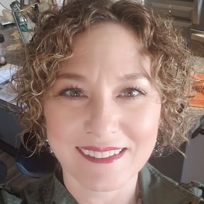 you_christi's profile picture. 