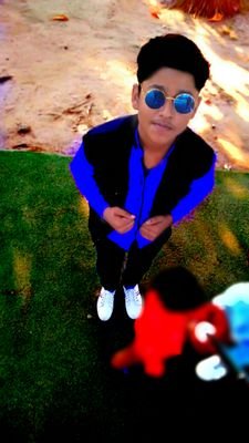 I'm sanju my dream big dancer & big fan of mr. Raghav juyal sir and plzz follow me fr..😍😘