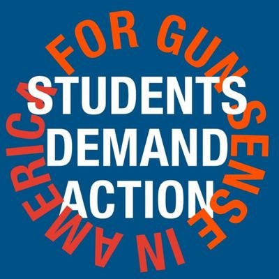 We are students looking for change. This account is volunteer-run & does not reflect official views of @MomsDemand or @Everytown