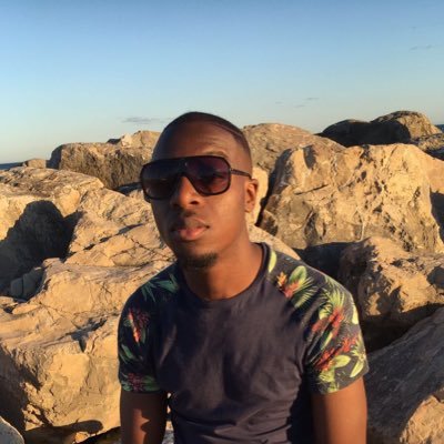 FloriiNgr's profile picture. Salut ! Je suis étudiant à Hetic, mes passions dans la vie ? Le #web 💻  la #nba🏀  le #football⚽️