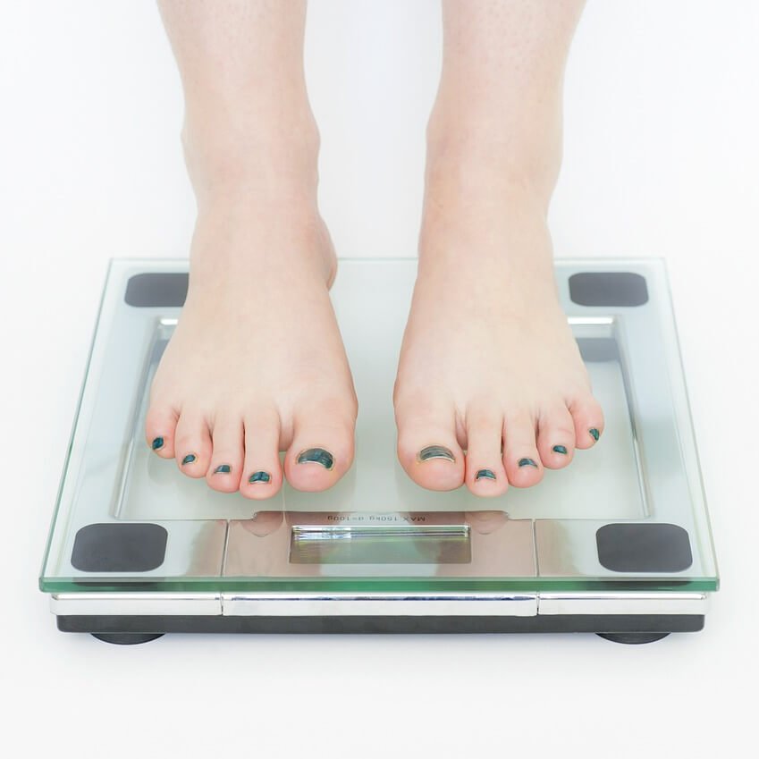 We are a group of nutritionists who can help you lose weight healthily and safely.