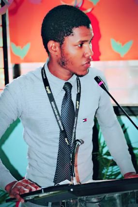 OSIF64688193's profile picture. Football