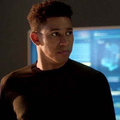 DesirableJock's profile picture. ❝Pʀᴇꜱꜱᴜʀᴇ ɪꜱ ꜱᴏᴍᴇᴛʜɪɴɢ ʏᴏᴜ ғᴇᴇʟ ᴡʜᴇɴ ʏᴏᴜ ᴅᴏɴ'ᴛ ᴋɴᴏᴡ ᴡʜᴀᴛ ᴛʜᴇ ʜᴇʟʟ ʏᴏᴜ'ʀᴇ ᴅᴏɪɴɢ.❞