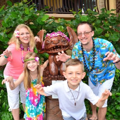 life_seat's profile picture. Unscripted Life | Traveling Standby A Family Travel and Lifestyle blog centered around the Peterson Family of 6.  Vintage. Photography. DIY. And more...