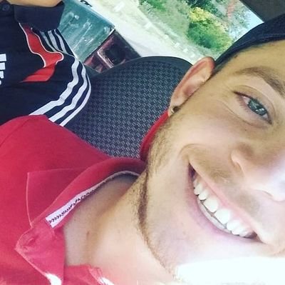 Fanático, estupido por el Club Atletico River Plate. Messista siempre. Cuyano de cepa.