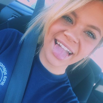 open up I'm climbin' in, & take it easy ✨