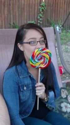 just a mom trying to figure this crazy ass world out.