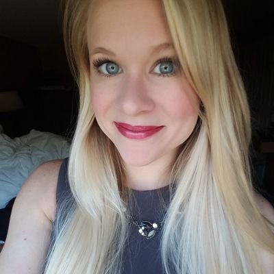 AHALMxox's profile picture. Alma College '15 |
All American Runner |
Dental Student 😁