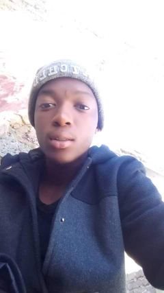 BotsheloM6's profile picture. ...