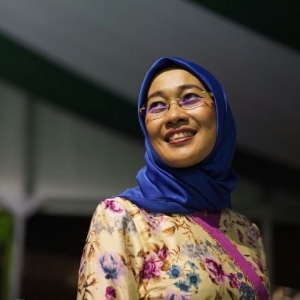 AnggiER_Center's profile picture. Hubbul Wathon Minal Iman || 
Ketua Umum PP Fatayat NU ||
Tim Admin : #AERCenter ||
Official Account @anggia_ermarini ||


Anggia Ermarini Media Center