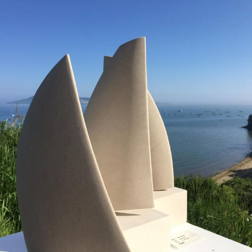 Abstract and figurative artist, creating his artworks in Dorset. Inspired by the local quarries, sea and landscapes, nature's geometry.