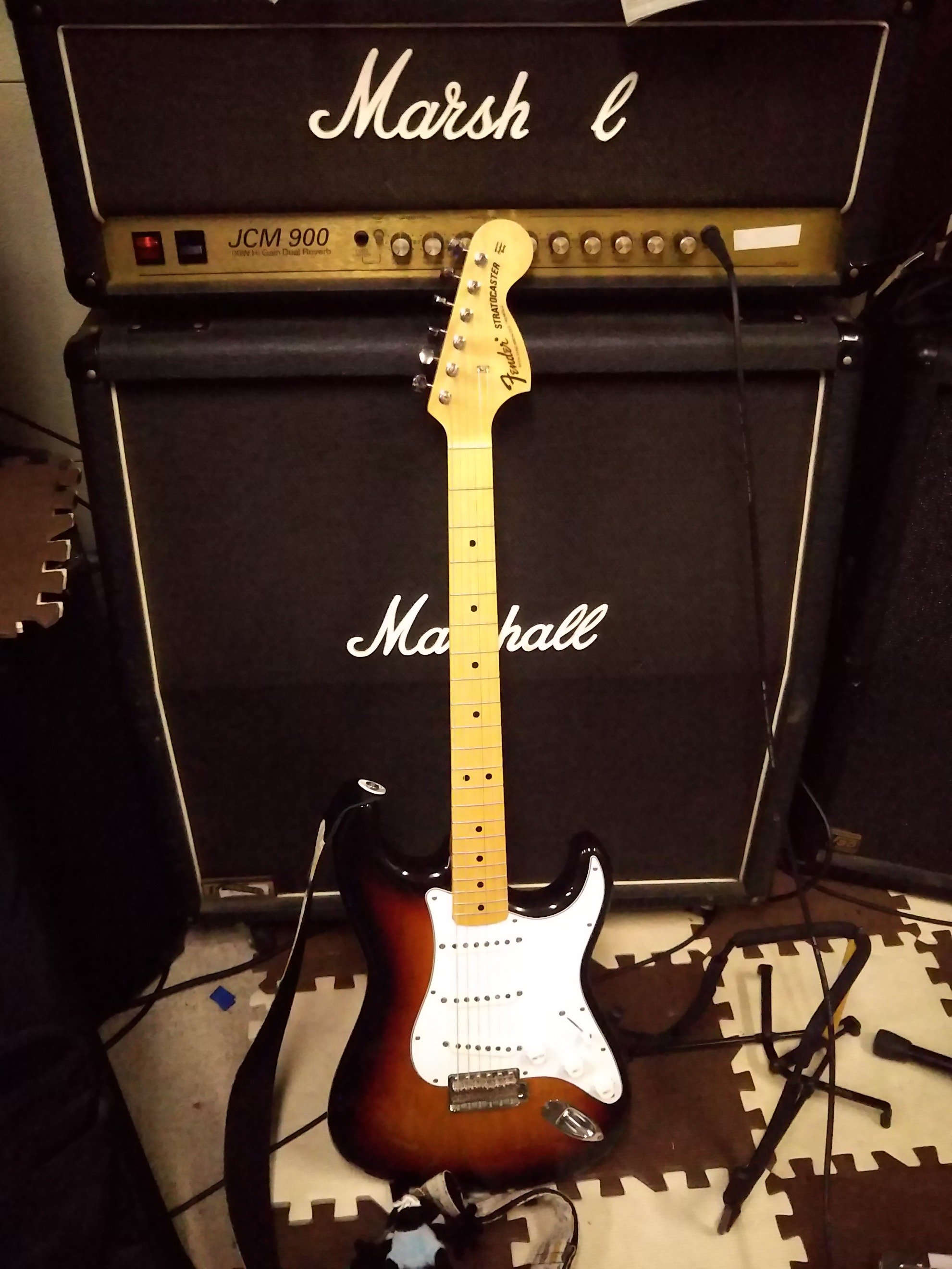 ぎたーのどれい Strat Squarium Twitter ぎたーのどれい Strat Squarium Twitter