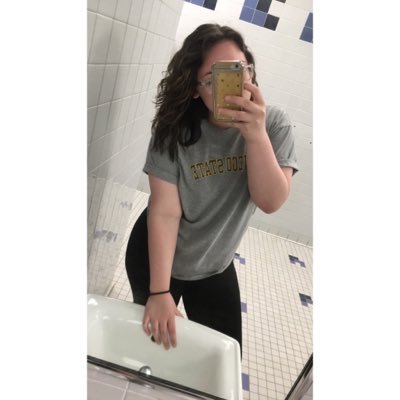 NHS 20’🎓|athletic🎳🏀⚾️|pasta is my fav🍝 Instagram: @s_dabbrah24