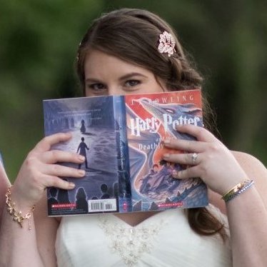 WhimsiesOfANerd's profile picture. 📚Book Nerd Lifestyle Blogger🖥️/🕰️90s Girl🗓️/📖YA Fantasy & Romance Addict💖/🦕Paleontologist Wannabe🦖/📽️Disney kid stuck in a 30 year old's body