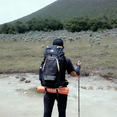 #Eigerian trust with @eigeradventure | Part of @SOSwhatevercore | Member #ForceFutsalClub (MIGS 10)