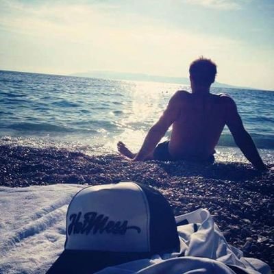 8e280fd09450437's profile picture. 