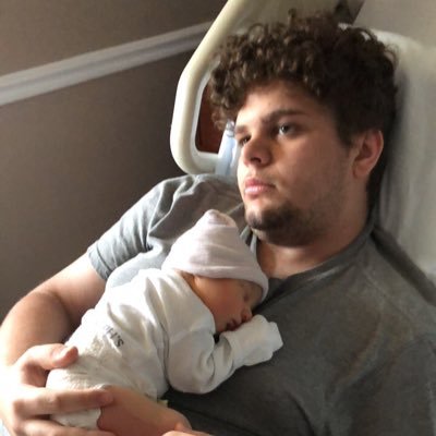 MichaelMalcomb2's profile picture. WCHS ‘18. Carter Michael Malcomb 👩‍👦Tori Mace has my ❤️