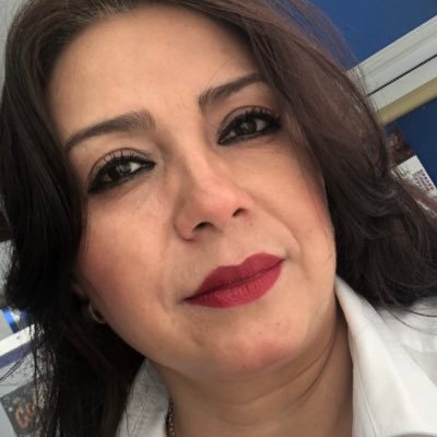 adrianaislas71's profile picture. 