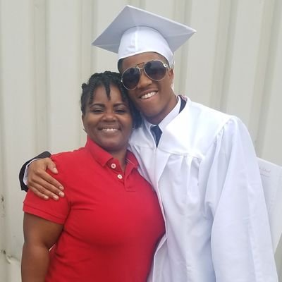 9thWardTiny's profile picture. I am a walking talking PARTY.....