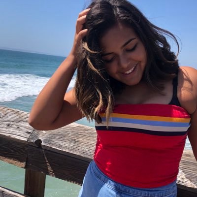 NatashRuss's profile picture. 🎒