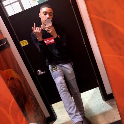 BSHS☘ Alumni '16 // Drummerboy // 👻 ➡️ Jlockett1223 // IG ➡️ Jlockett_23 // #FlyHighBigCuzRIP❤️