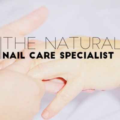 I’m manicurist, pedicurist, natural nail care specialist & trainee brow stylist with a passion for brows, beauty & blogging!