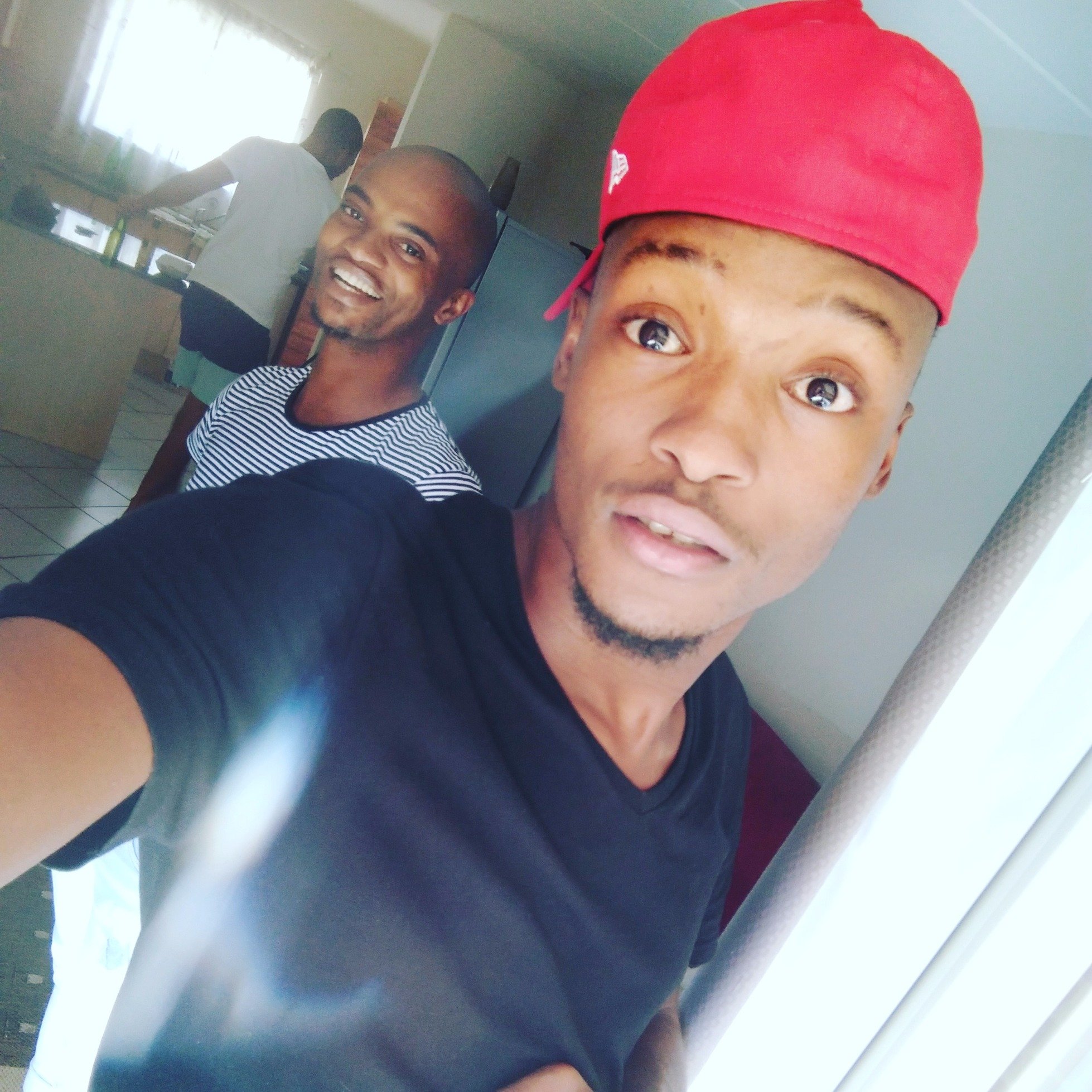 MasemolaOoageng's profile picture. Deephouse lover#eskomemployee#omzaDad#amakhosifan#humbleSoul