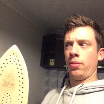 Kingston University Graduate and Systems Developer. Interested in gaming and a keen F1 and McLaren Fan!