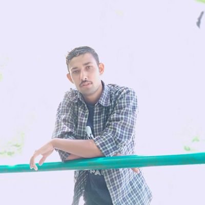 धरै चोटी आँखा जुध्यो तर तिमी हाँसिनौ
दुई दिनको जिन्दगीमा के के हुनि हो हाँसी राखन मायाँ बोलि राखन ।।😃😃😃