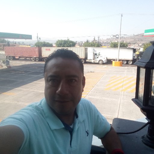 YorchVjj's profile picture. Cambio es sinónimo de fuerza y mejores perspectivas para un mejor futuro, aunado de llenarme de tu sabiduría me levanta el ánimo de seguir adelante...🍀🎎☮