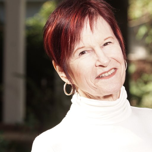 ElectronicLara's profile picture. 