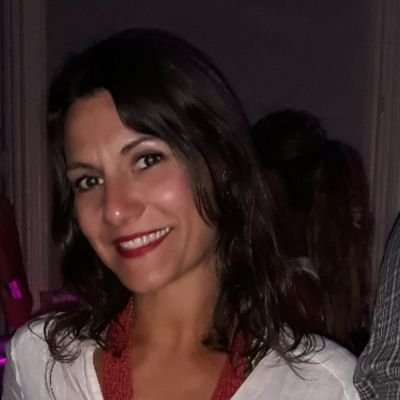 Pedagoga, apasionada de la educación. Creadora del proyecto Emocioeduca. Soñadora, amante de la naturaleza, de lo puro y de la vida.
