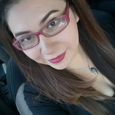 mimizhawera's profile picture. Agnóstica sobreviviendo en un entorno hostil