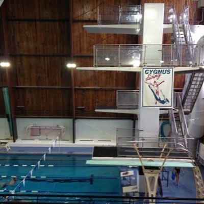 Springboard and platform diving club in Halifax, NS 🇨🇦 Offering learn to dive and competitive programs for children and young adults.