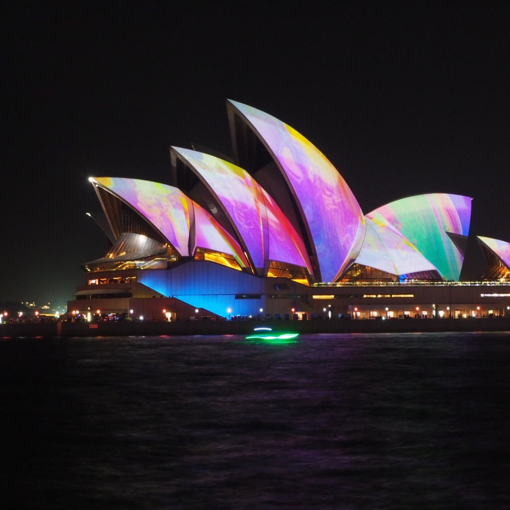 hunesann's profile picture. 田舎→田舎→海→田舎→牢獄