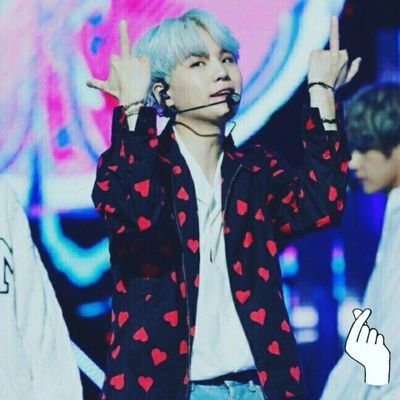 UXToXEOqvwHrZkA's profile picture. Я люблю поспать💖