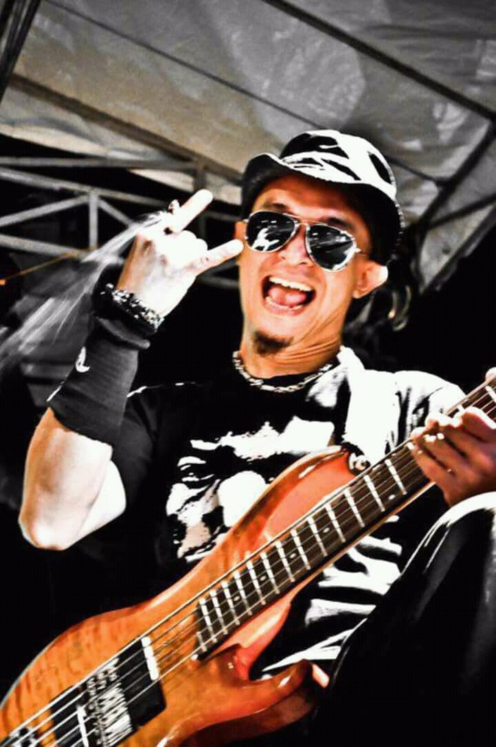 Musician,instructure guitar and bass...