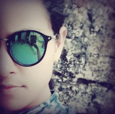 Roshniyadav3562's profile picture. From #jhumka city# bareilly 
#Self dependent#
#Writter#
#poetest#
#land on earth #25-12-1998#