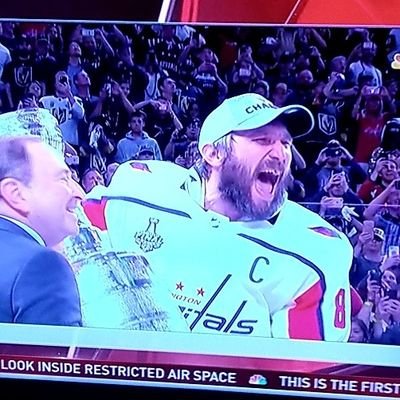 PuckPapi's profile picture. 