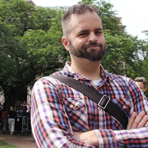 Humanist, super tactile, podcaster, lover of film, brewed drinks, passionate & creative people