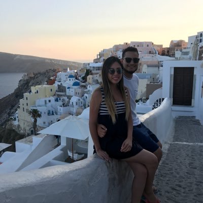 Profesional en Comercio exterior. Especialista en Gerencia de Empresas. Magister en Relaciones y Negocios Internacionales.