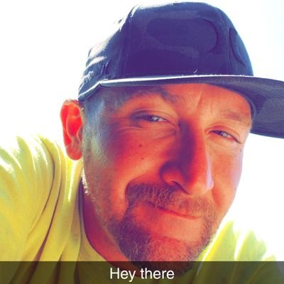 brett3264's profile picture. 