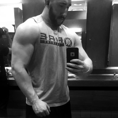 C_Gryzz's profile picture. NIU Alum '17 | Financial Advisor | Make the most of your opportunities |