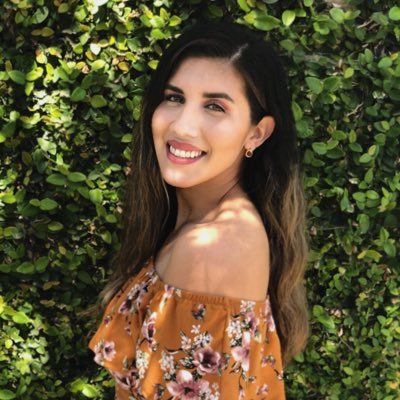 taniakristell_'s profile picture. 