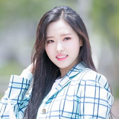 ‘아무도 모르게 스쳤던 네 눈빛들이’ support loona!