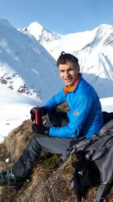 Group leader at PSI: surface and multiphase chemistry of aerosol particles, aqueous solutions and ice; Adj. Prof. at ETH Zurich: Atmospheric Chemistry